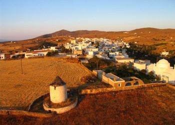 Κύθνος: Μια διαφορετική πινελιά στις Κυκλάδες