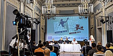 beach volley στο κέντρο του Πειραιά!